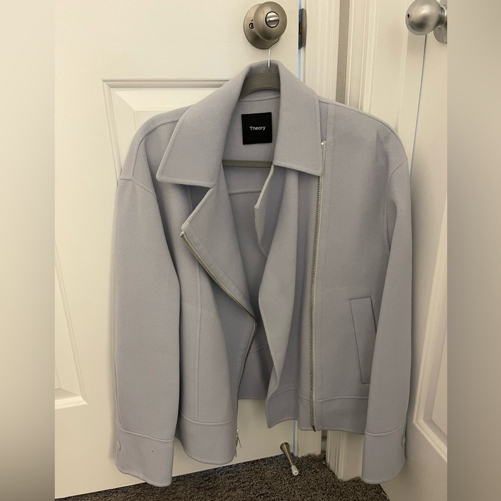 THEORY Oversized Moto Jacket in Double-Face Wool Cashmere
Small size
NWT